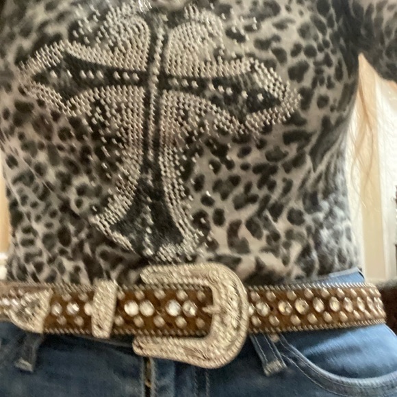 Non branded styling rhinestone brown and silver belt. - Picture 4 of 4
